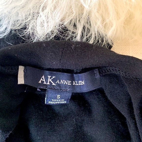 Anne Klien Pleated Sleeve Top - Picture 6 of 7